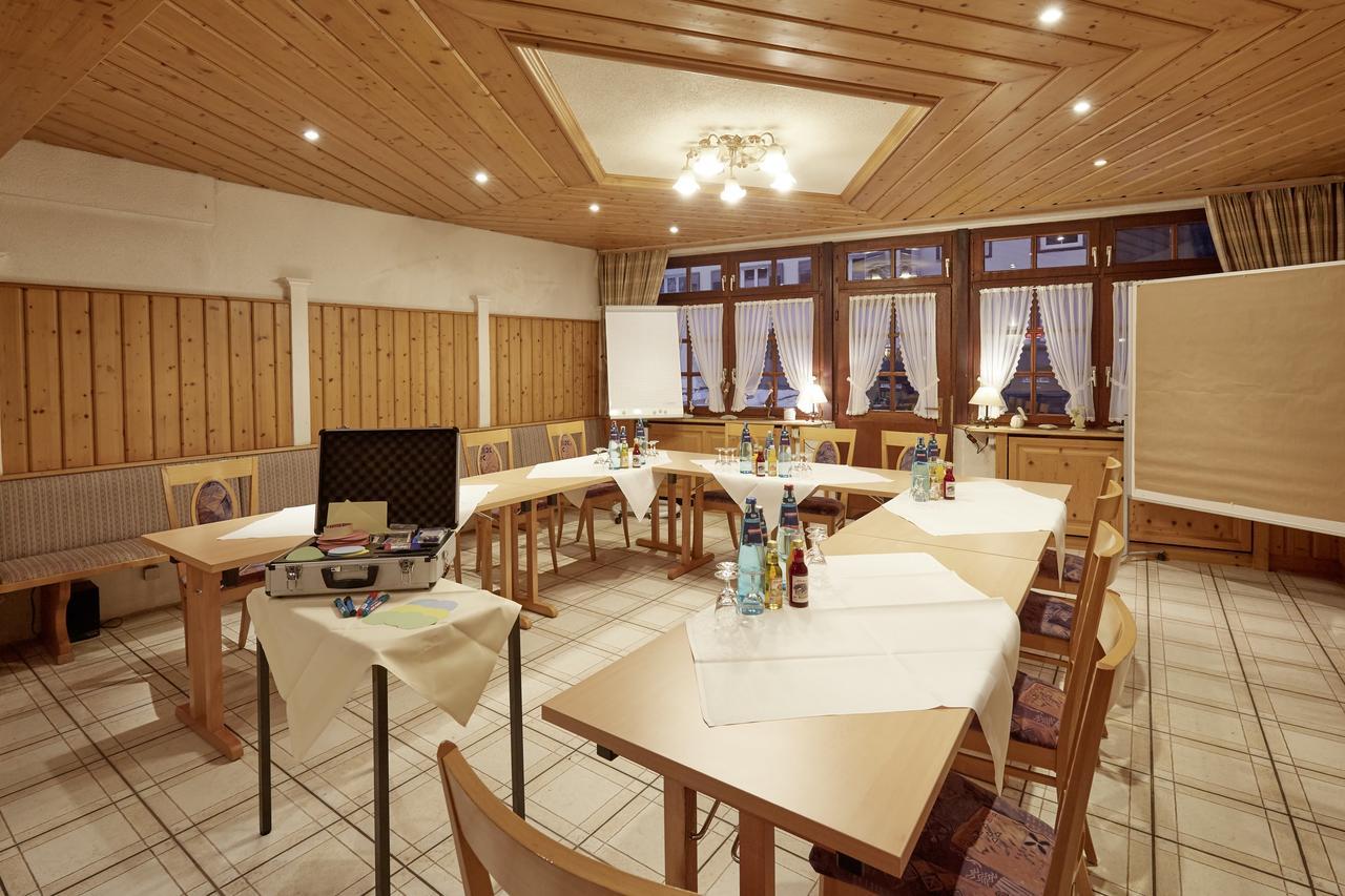 Hotel Restaurant Lindenhof Bräunlingen Extérieur photo