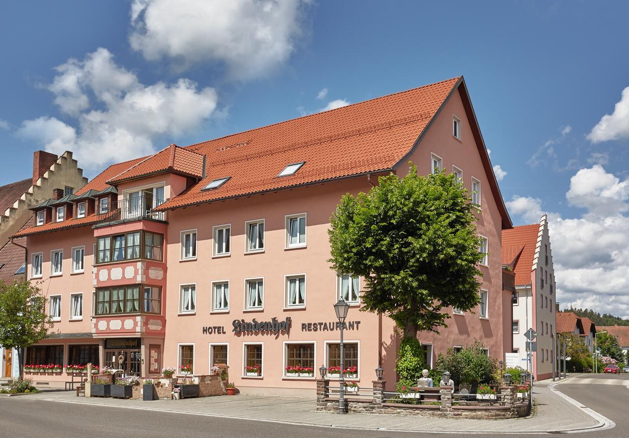 Hotel Restaurant Lindenhof Bräunlingen Extérieur photo