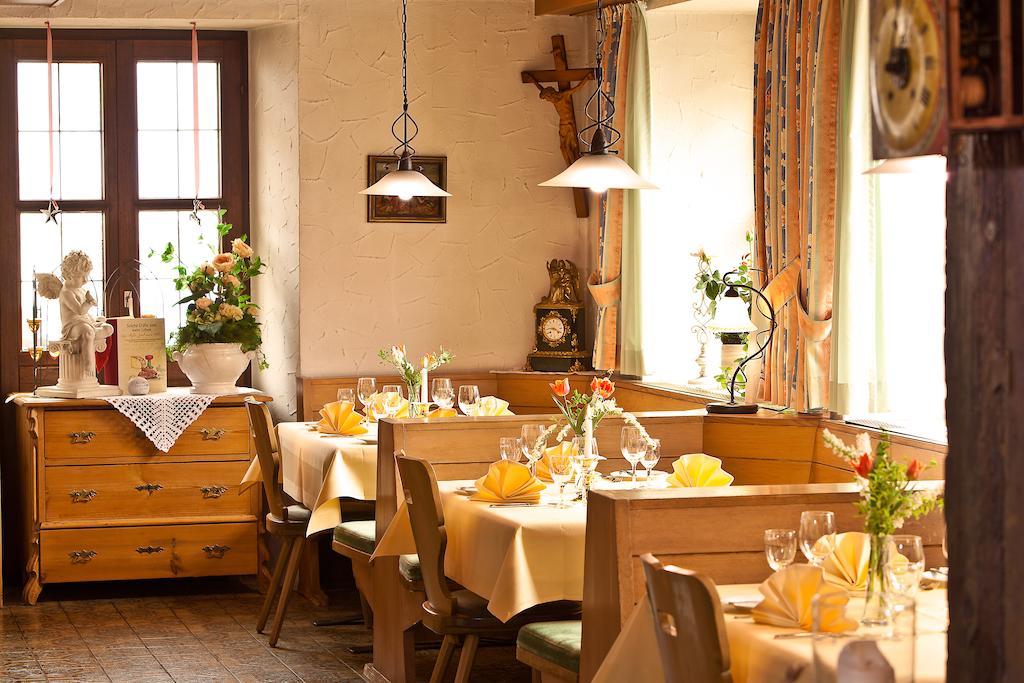 Hotel Restaurant Lindenhof Bräunlingen Extérieur photo